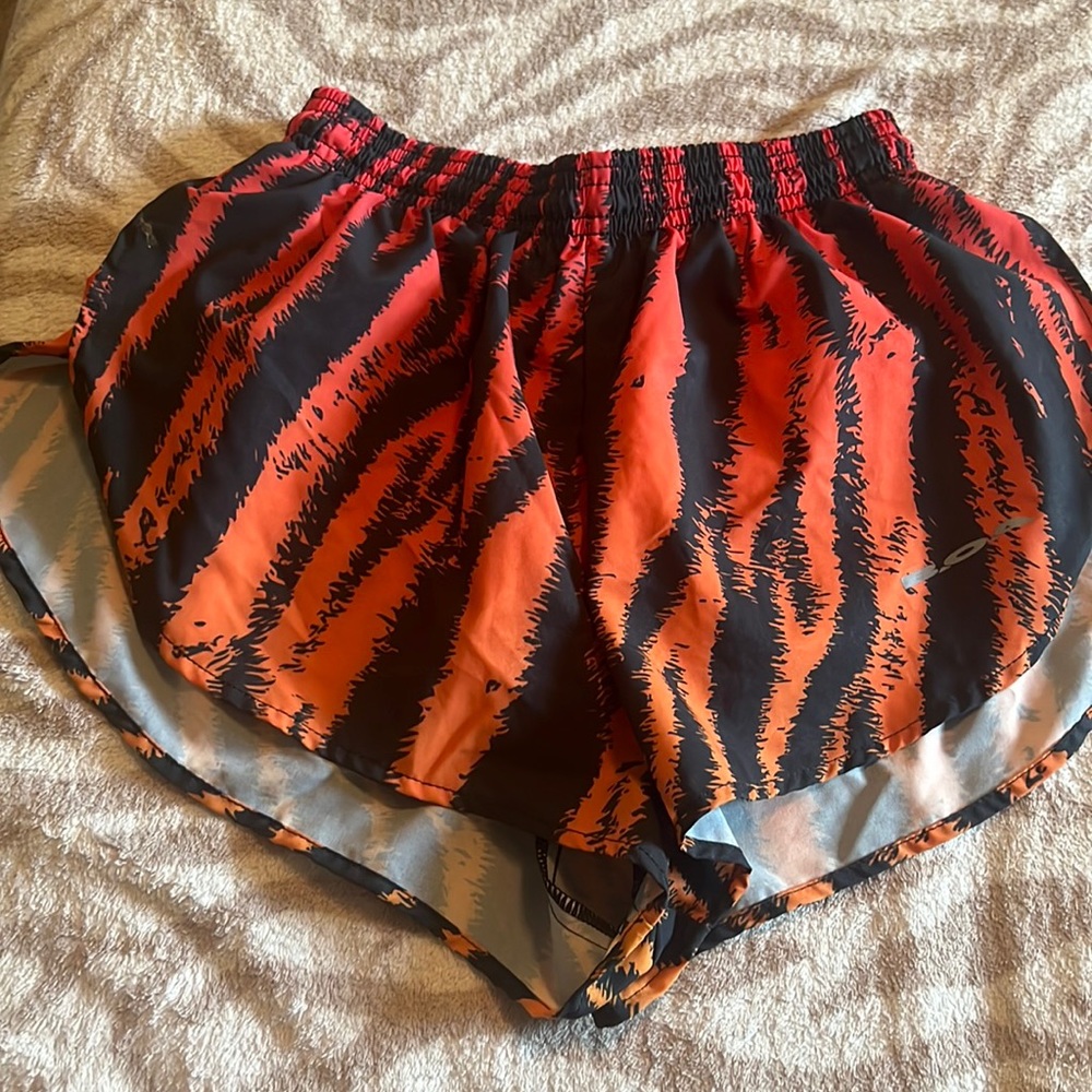 Running shorts